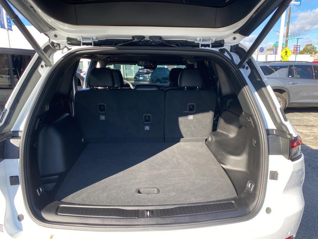 used 2024 Jeep Grand Cherokee car, priced at $28,490