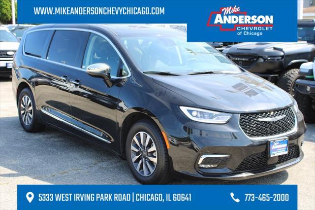 used 2023 Chrysler Pacifica Hybrid car, priced at $37,999