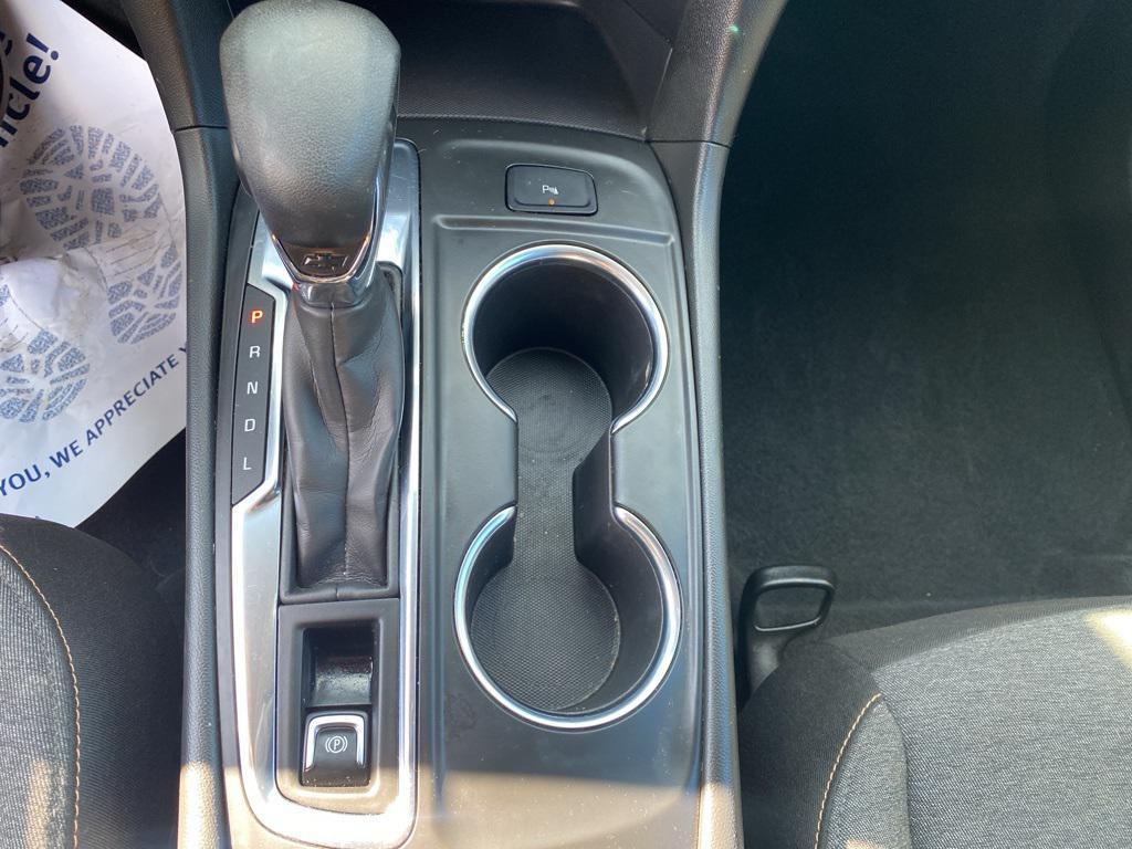 used 2022 Chevrolet Equinox car, priced at $20,990