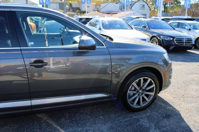 used 2019 Audi Q7 car, priced at $20,999