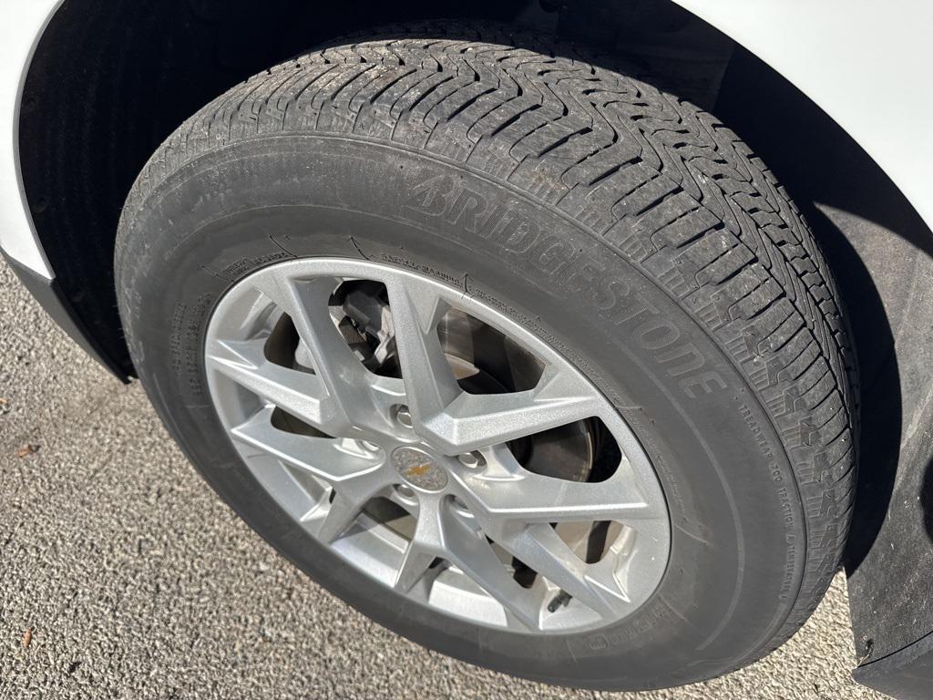 used 2023 Chevrolet Equinox car, priced at $21,990