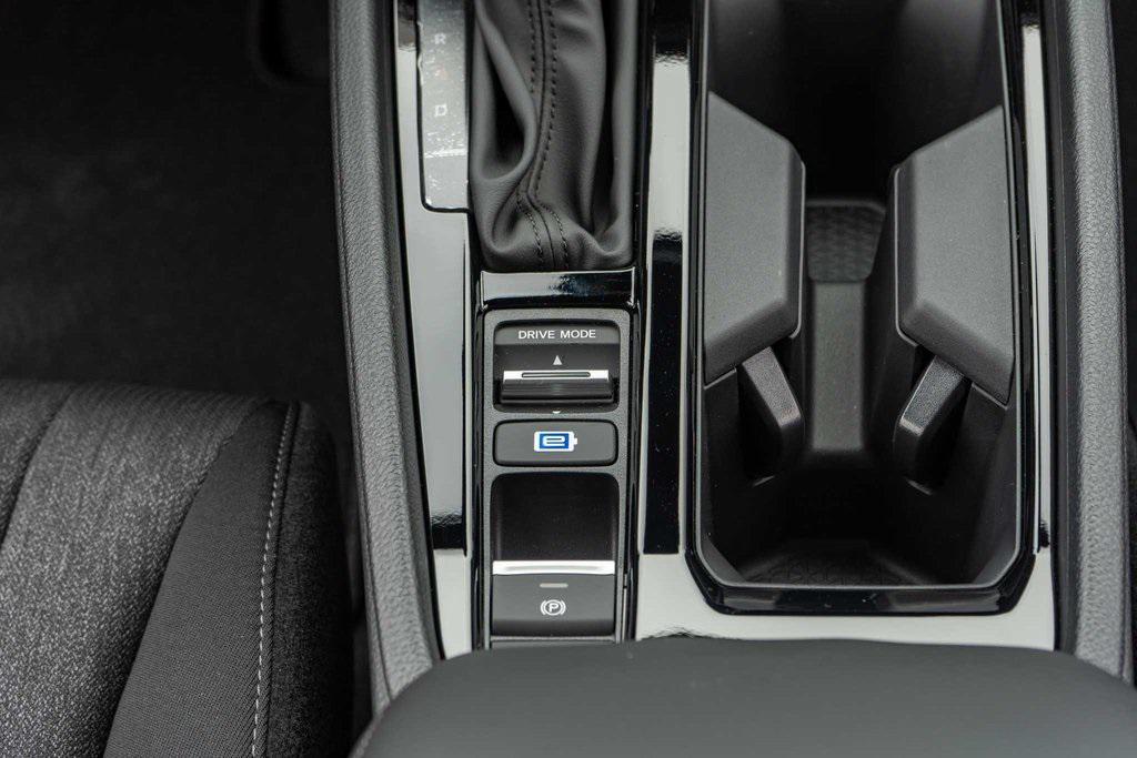 new 2025 Honda Accord Hybrid car, priced at $35,305
