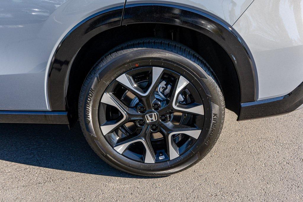 new 2026 Honda HR-V car, priced at $33,455