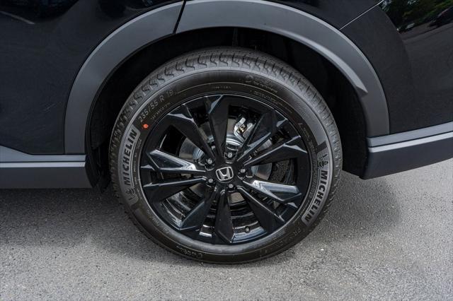 new 2026 Honda CR-V Hybrid car, priced at $43,645