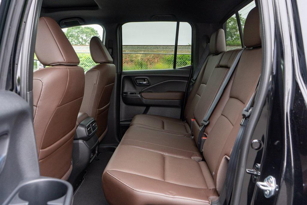 new 2025 Honda Ridgeline car, priced at $43,798