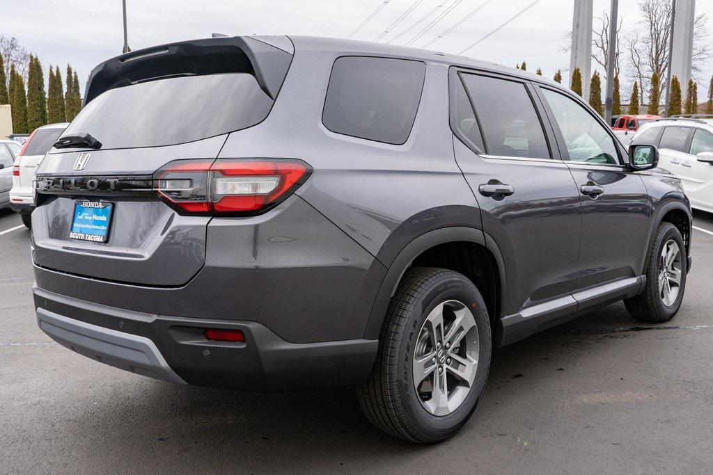 new 2025 Honda Pilot car, priced at $47,050