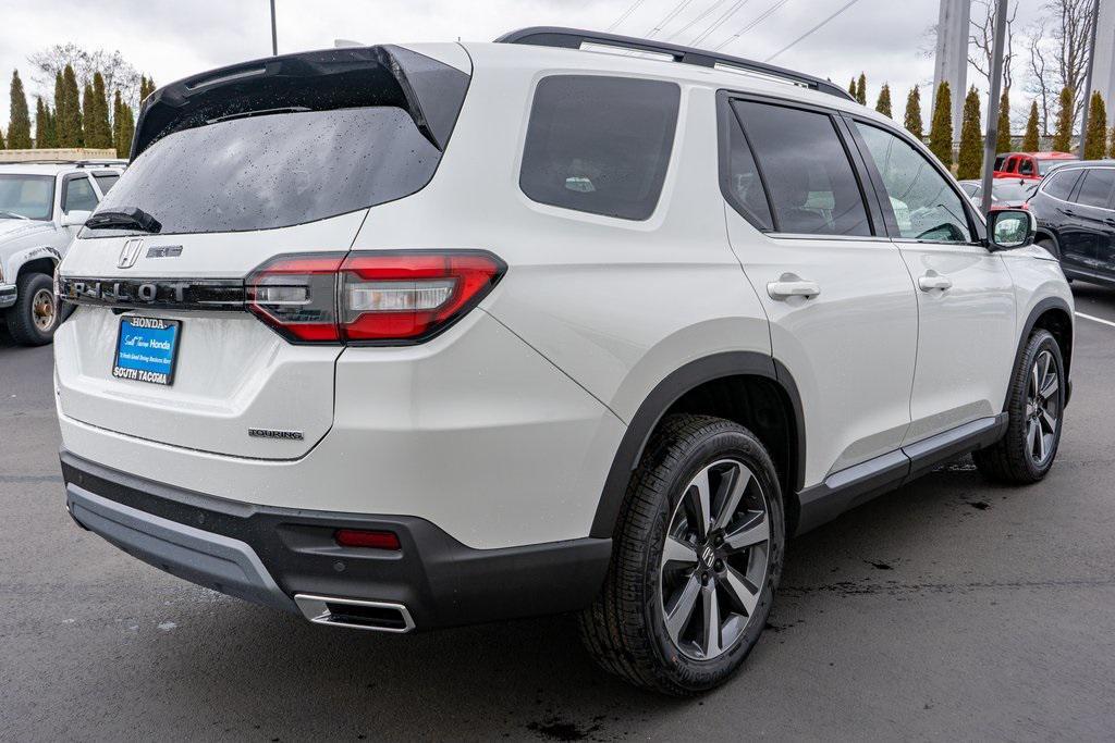 new 2025 Honda Pilot car, priced at $51,530
