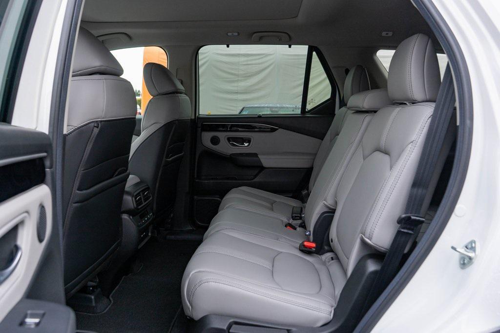 new 2025 Honda Pilot car, priced at $51,530