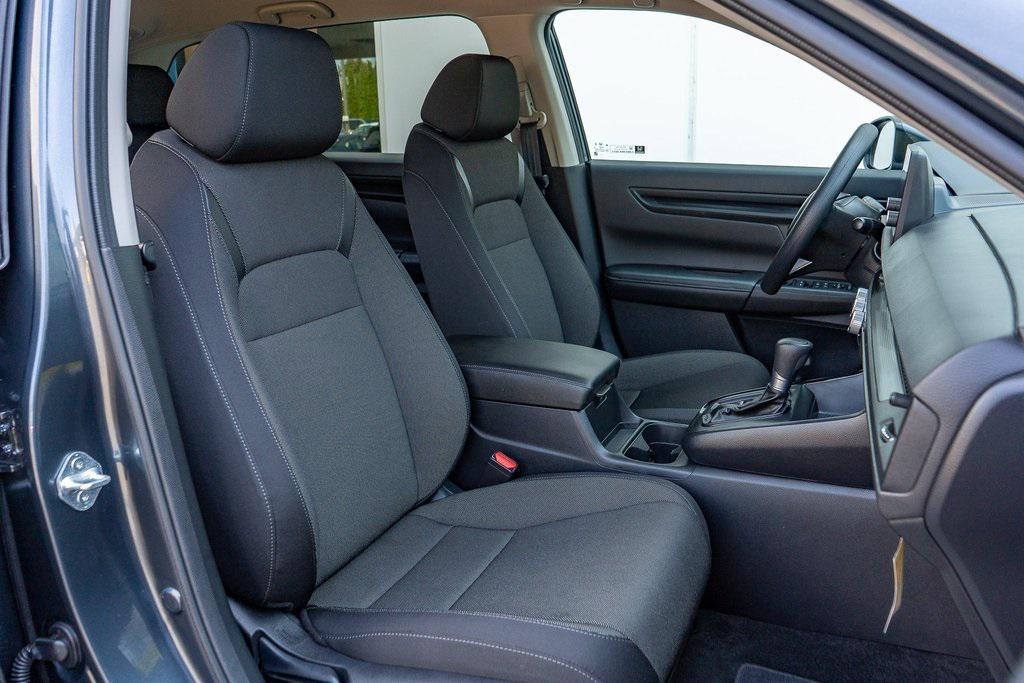 used 2025 Honda CR-V car, priced at $31,986