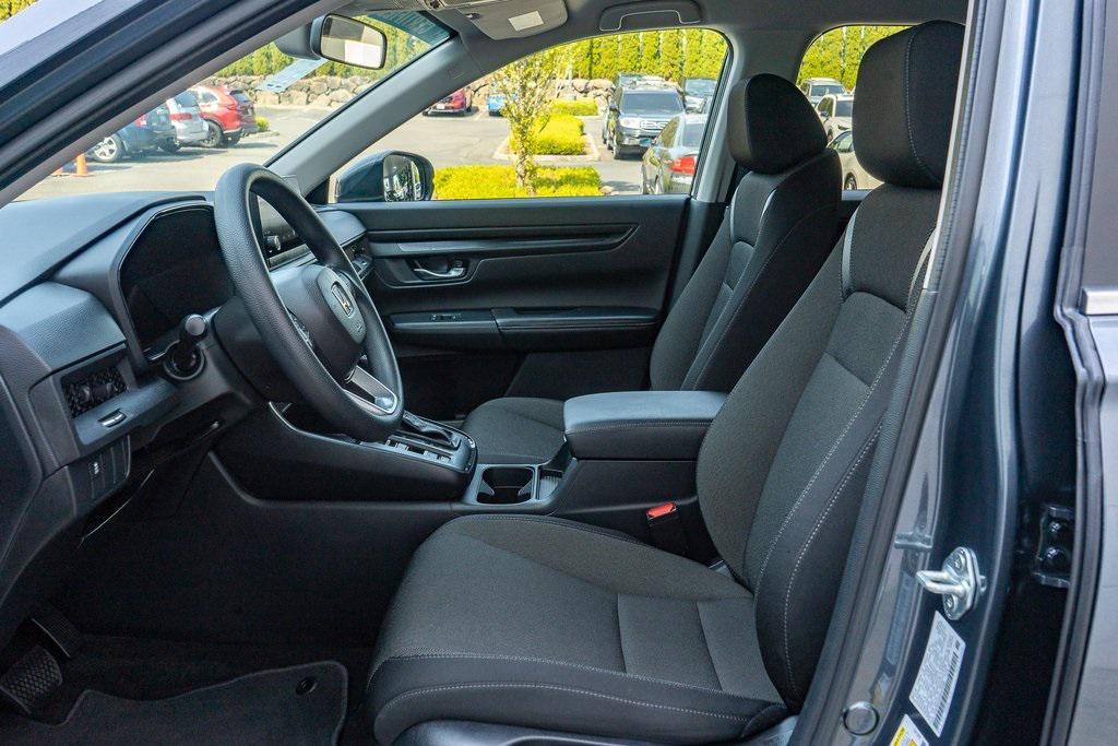 used 2025 Honda CR-V car, priced at $31,986
