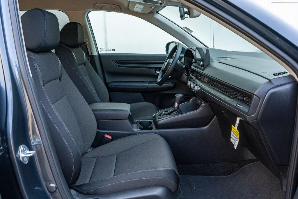 used 2025 Honda CR-V car, priced at $31,986