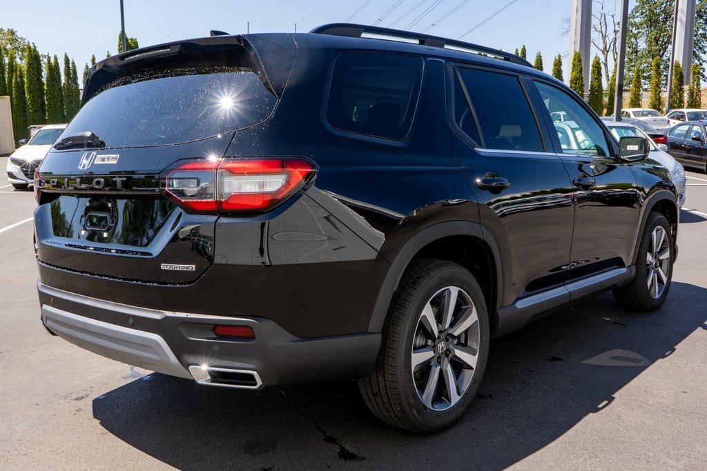 new 2025 Honda Pilot car, priced at $47,689
