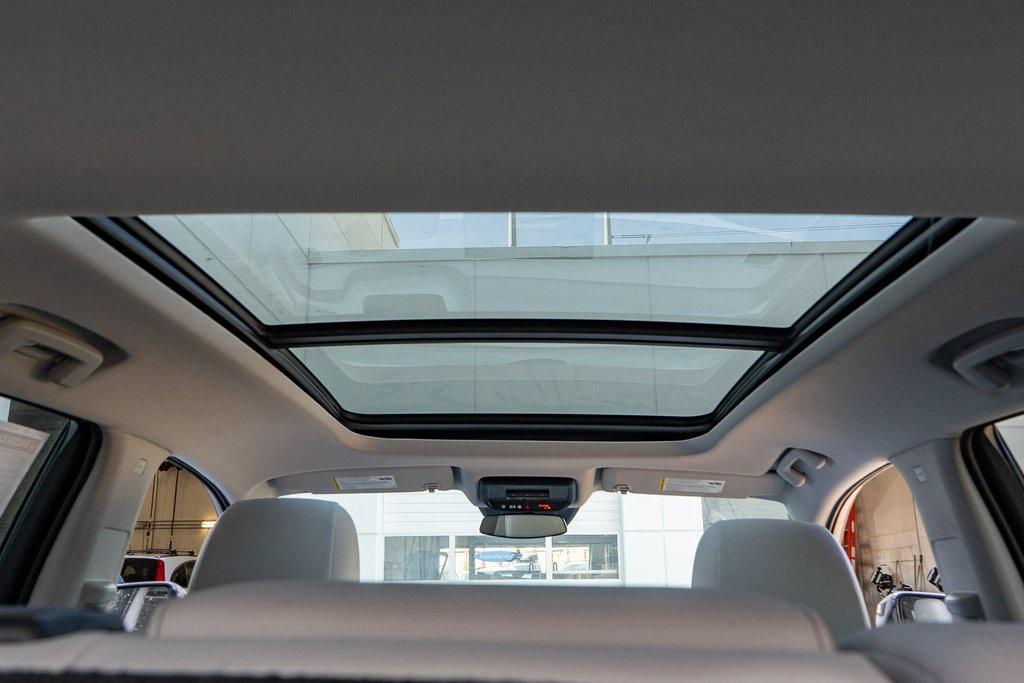 new 2025 Honda Prologue car, priced at $59,350