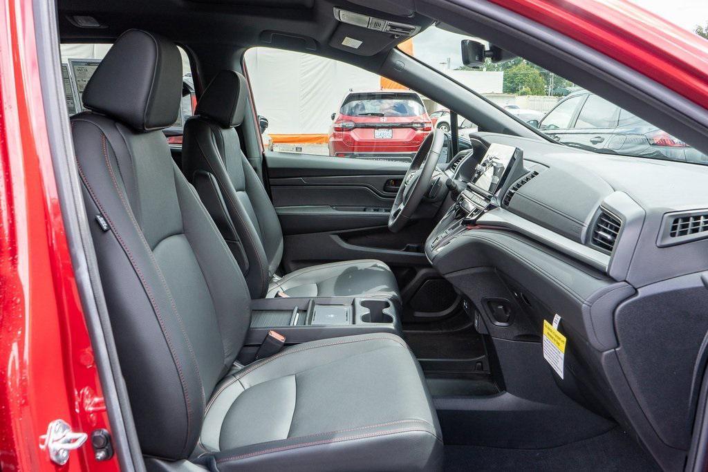 new 2025 Honda Odyssey car, priced at $43,965