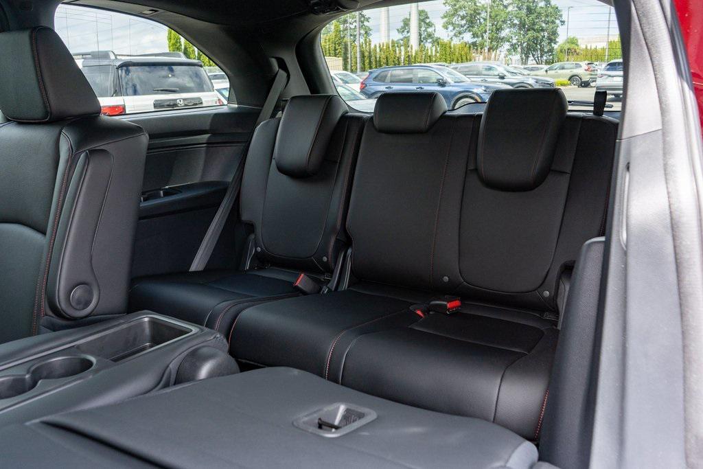 new 2025 Honda Odyssey car, priced at $43,965
