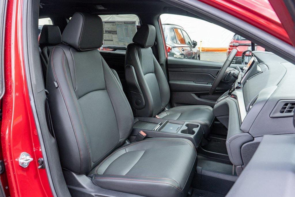 new 2025 Honda Odyssey car, priced at $43,965