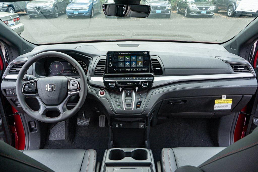new 2025 Honda Odyssey car, priced at $43,965