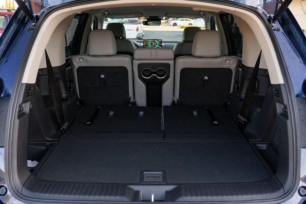 new 2025 Honda Pilot car, priced at $45,198