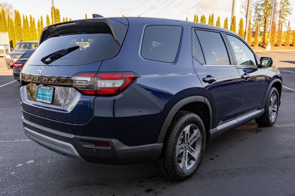 new 2025 Honda Pilot car, priced at $45,198