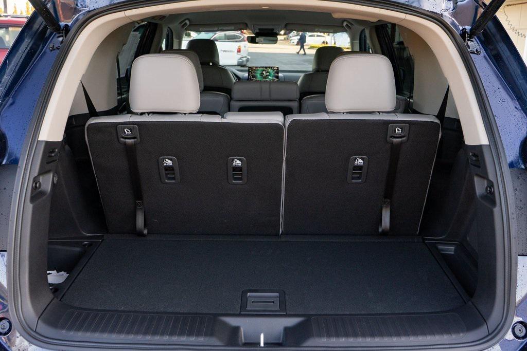 new 2025 Honda Pilot car, priced at $45,198