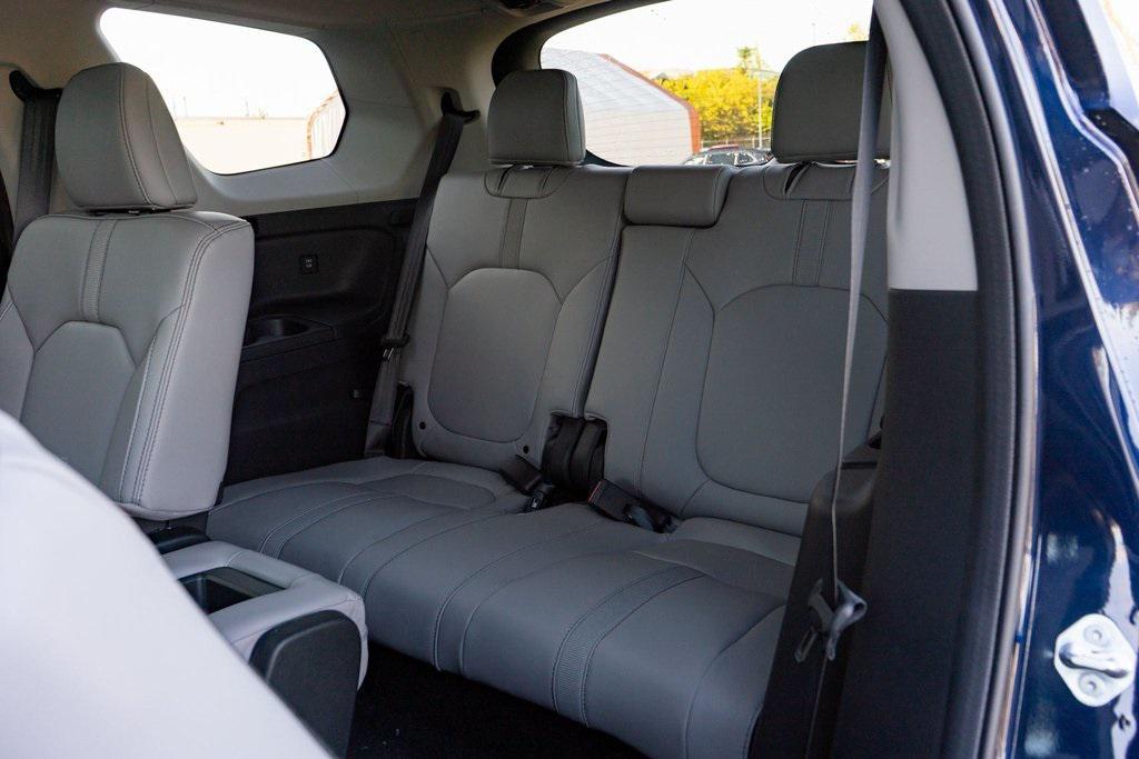 new 2025 Honda Pilot car, priced at $45,198