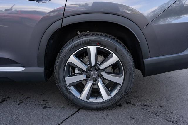 new 2025 Honda Pilot car, priced at $51,050