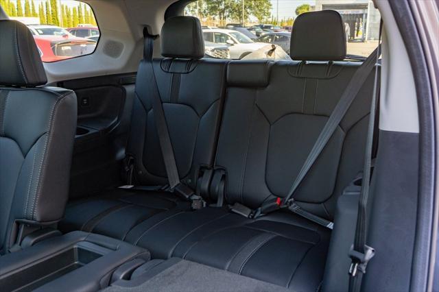 new 2025 Honda Pilot car, priced at $51,050