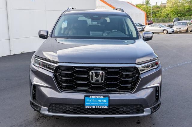 new 2025 Honda Pilot car, priced at $51,050