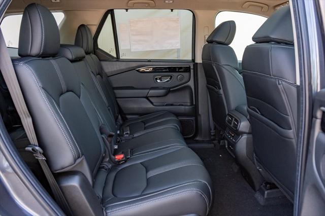 new 2025 Honda Pilot car, priced at $51,050