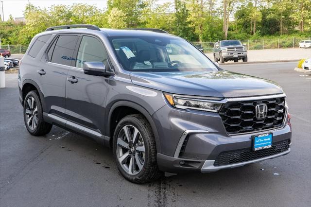 new 2025 Honda Pilot car, priced at $51,050