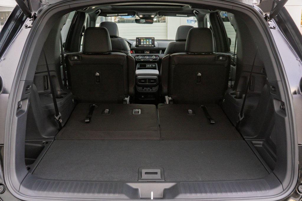 new 2025 Honda Pilot car, priced at $51,375