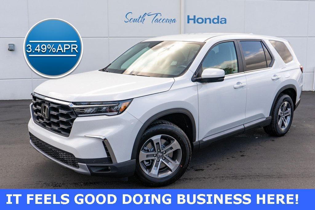 new 2025 Honda Pilot car, priced at $45,997