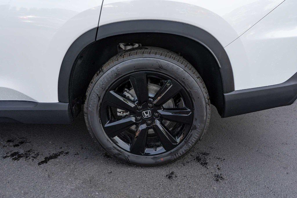 new 2025 Honda Pilot car, priced at $56,530