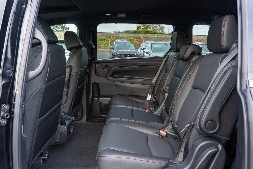 new 2026 Honda Odyssey car, priced at $45,390