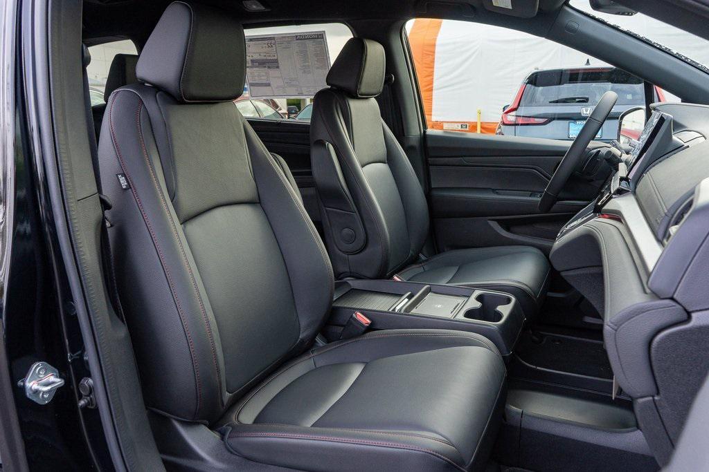 new 2026 Honda Odyssey car, priced at $45,390