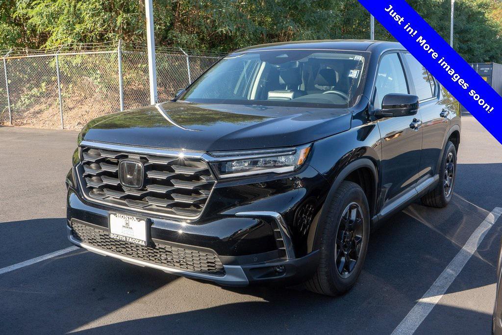 used 2025 Honda Pilot car, priced at $46,999