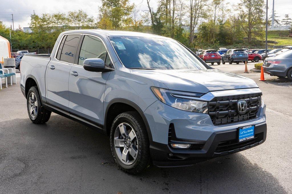 new 2025 Honda Ridgeline car, priced at $42,394