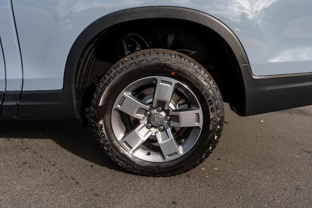 new 2025 Honda Ridgeline car, priced at $42,394