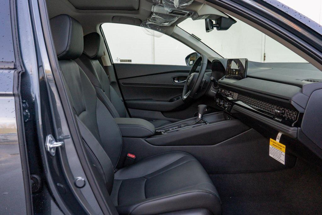 new 2025 Honda Accord Hybrid car, priced at $38,735
