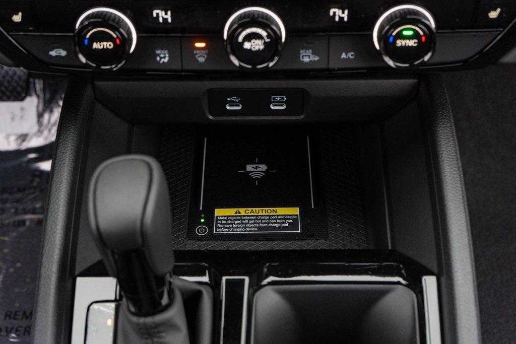 new 2025 Honda Accord Hybrid car, priced at $36,135