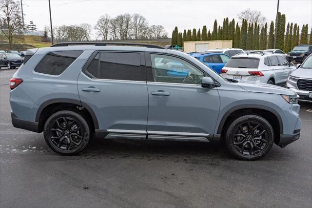 new 2025 Honda Pilot car, priced at $53,705