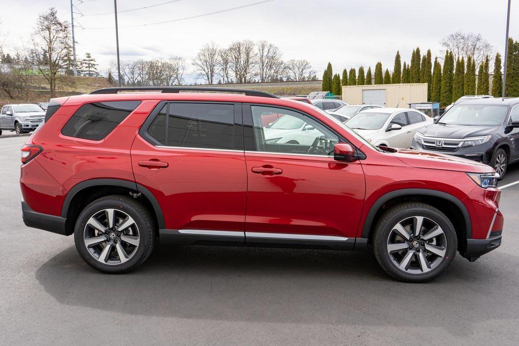 new 2025 Honda Pilot car, priced at $50,800