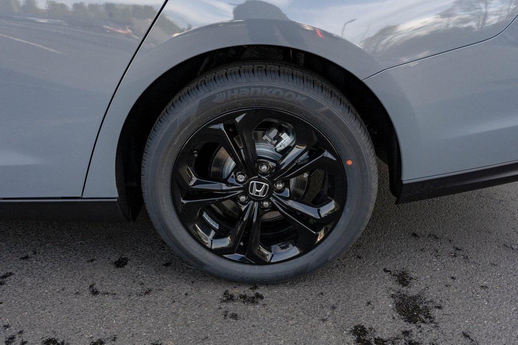 new 2025 Honda Accord car, priced at $32,165