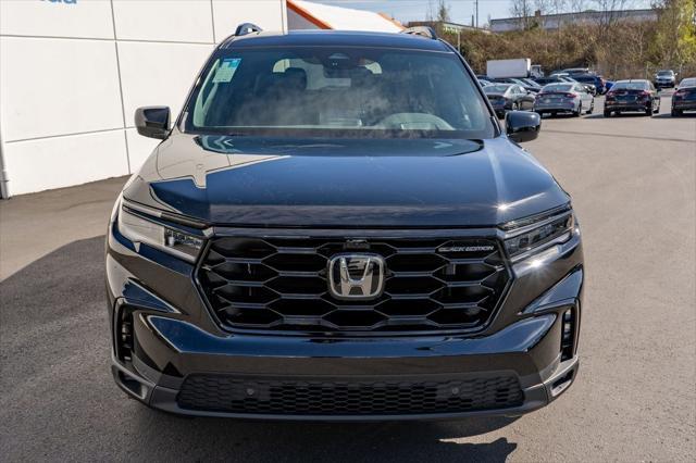 new 2025 Honda Pilot car, priced at $55,975