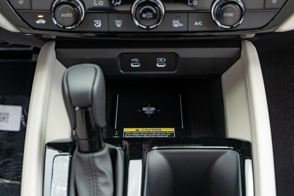 new 2025 Honda Accord Hybrid car, priced at $35,036