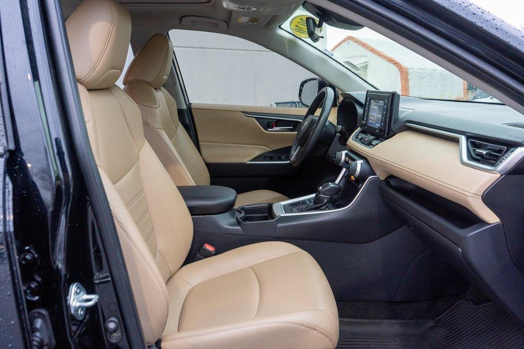 used 2020 Toyota RAV4 car, priced at $26,559