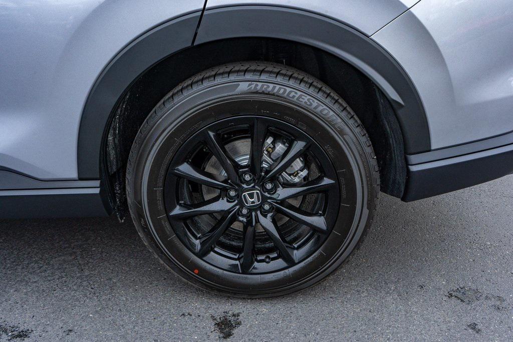 new 2026 Honda CR-V Hybrid car, priced at $41,675