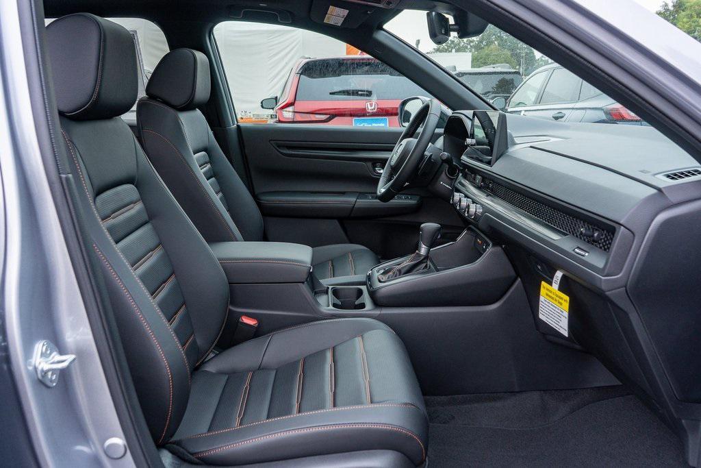 new 2026 Honda CR-V Hybrid car, priced at $41,675