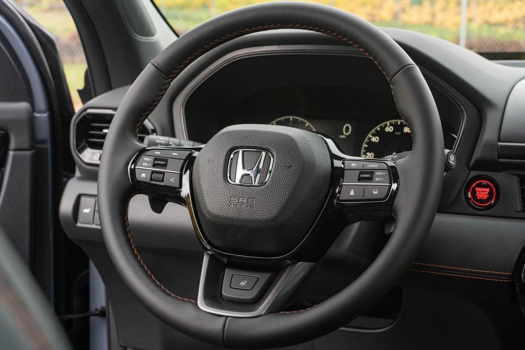 new 2025 Honda Pilot car, priced at $51,080