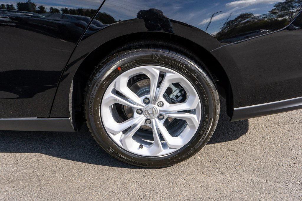 new 2025 Honda Accord car, priced at $28,574